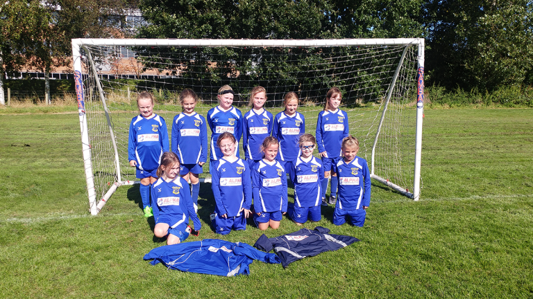 Leek Town U9 Wildcats Model New Kits For F.A Cup Tie - Alpha Manufacturing